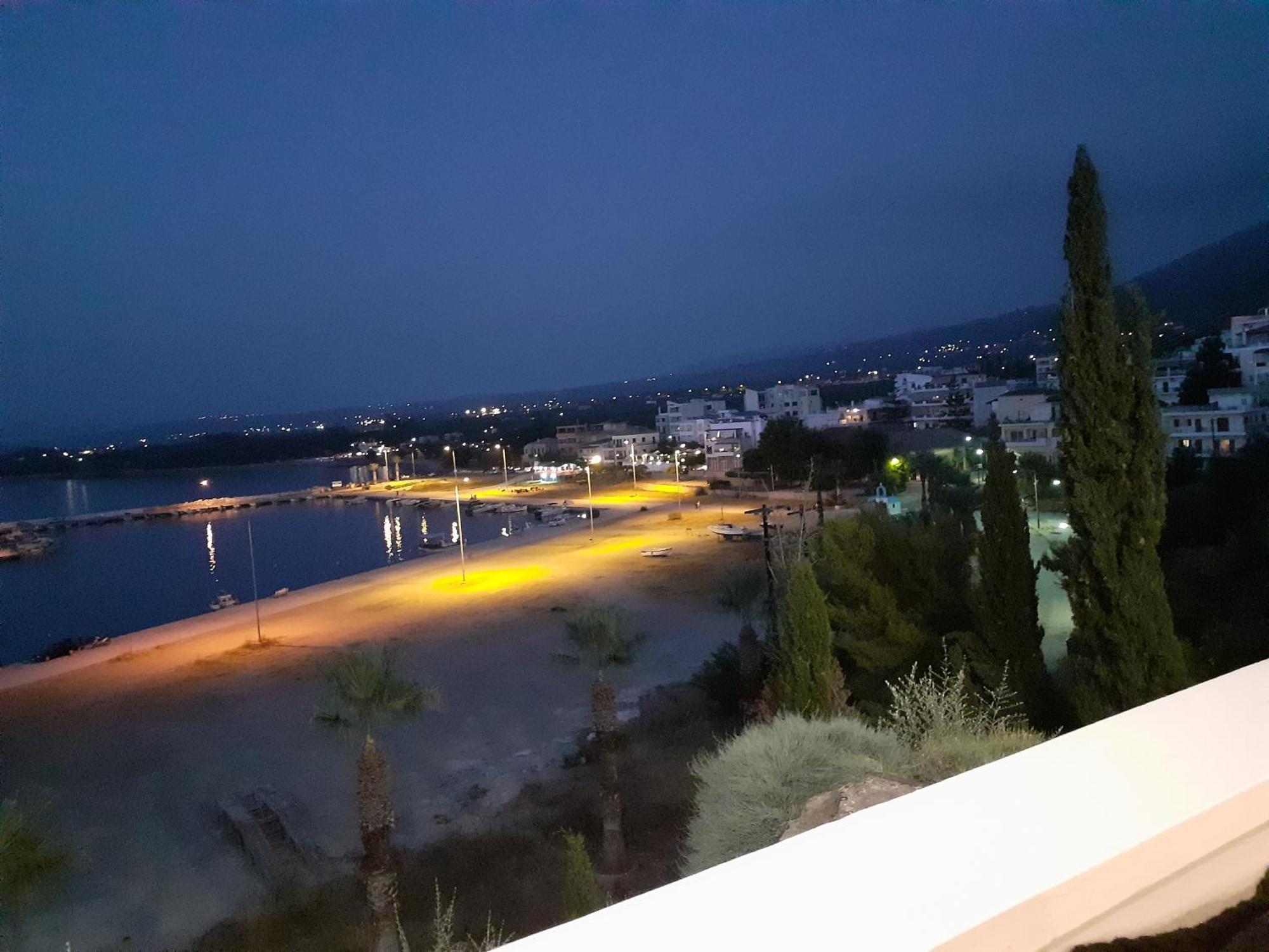 Tzil Home Kyparissia Exterior foto